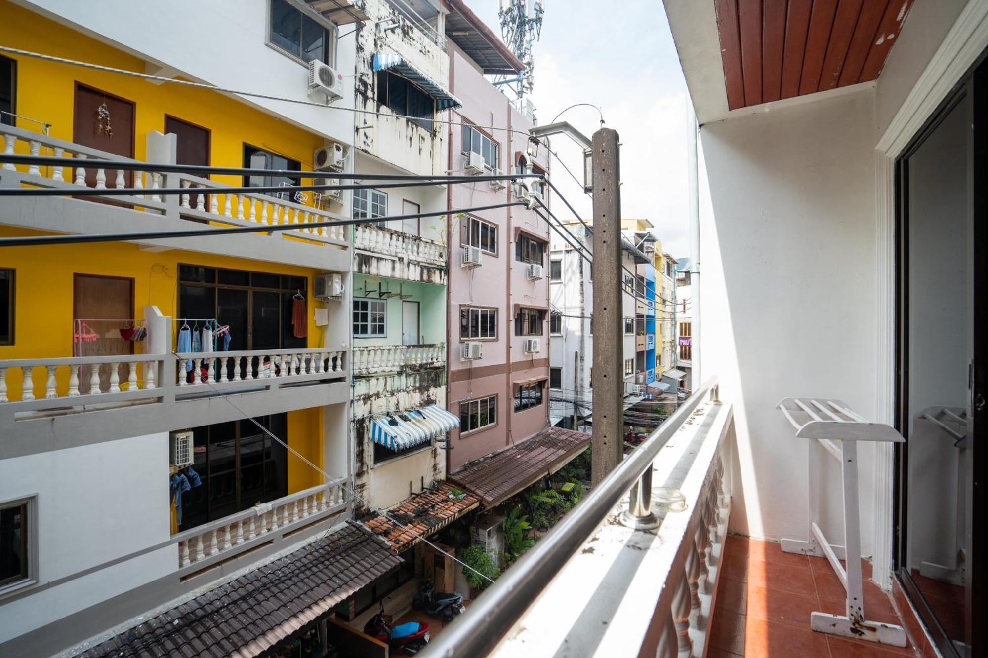 Patong Central Residence & Apartment Quarto foto