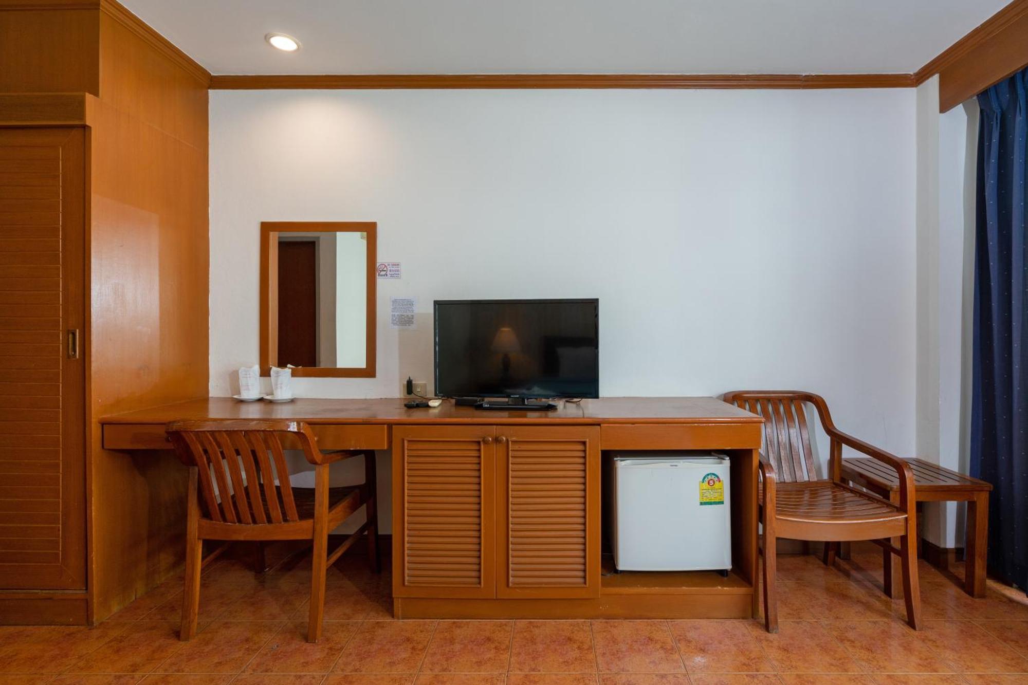 Patong Central Residence & Apartment Quarto foto