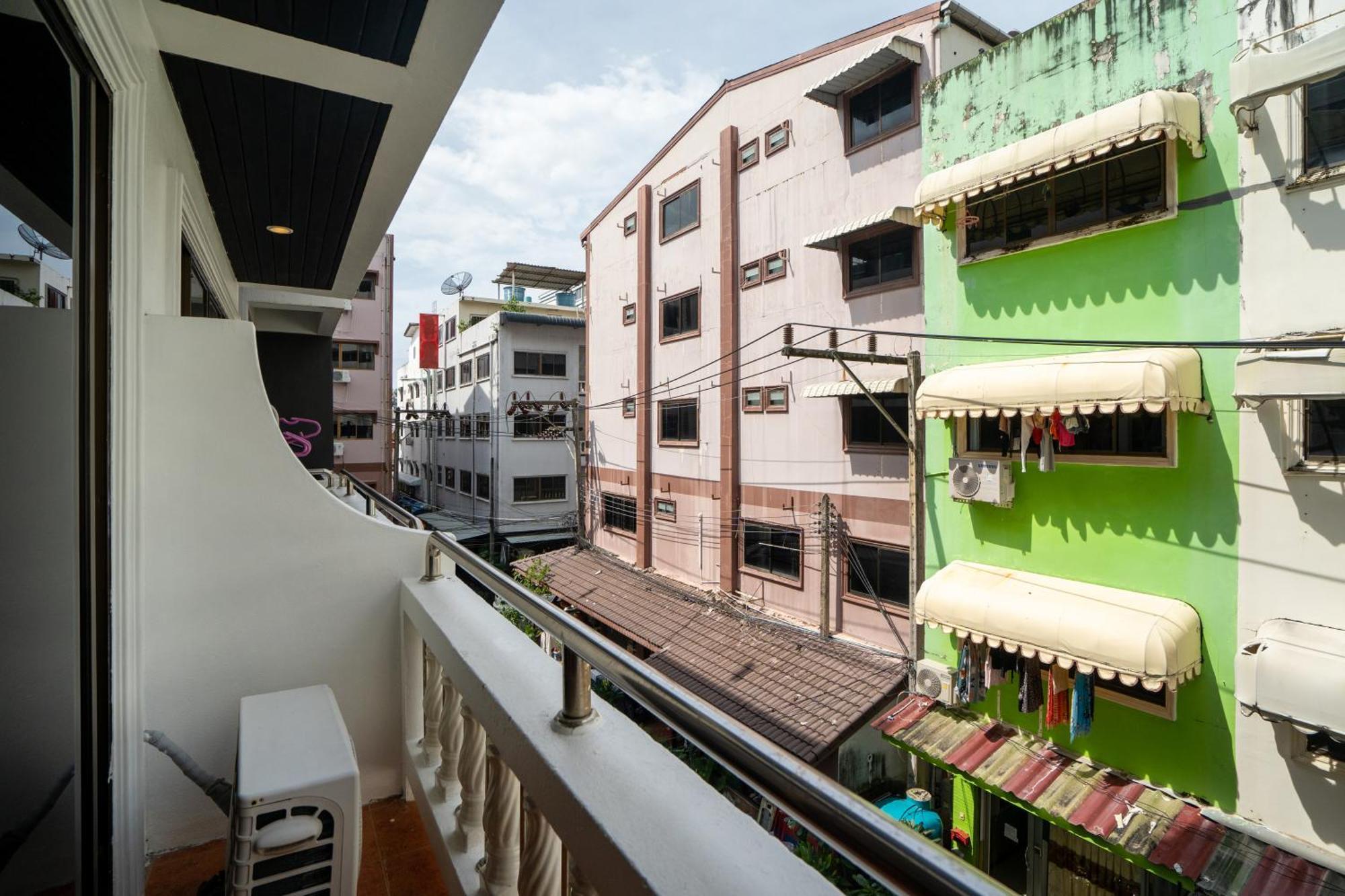 Patong Central Residence & Apartment Quarto foto